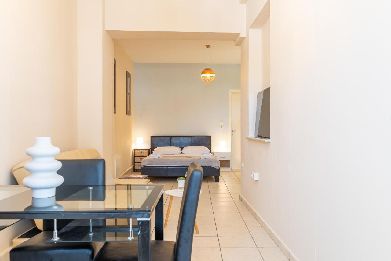 In Calm Apartment Kavala