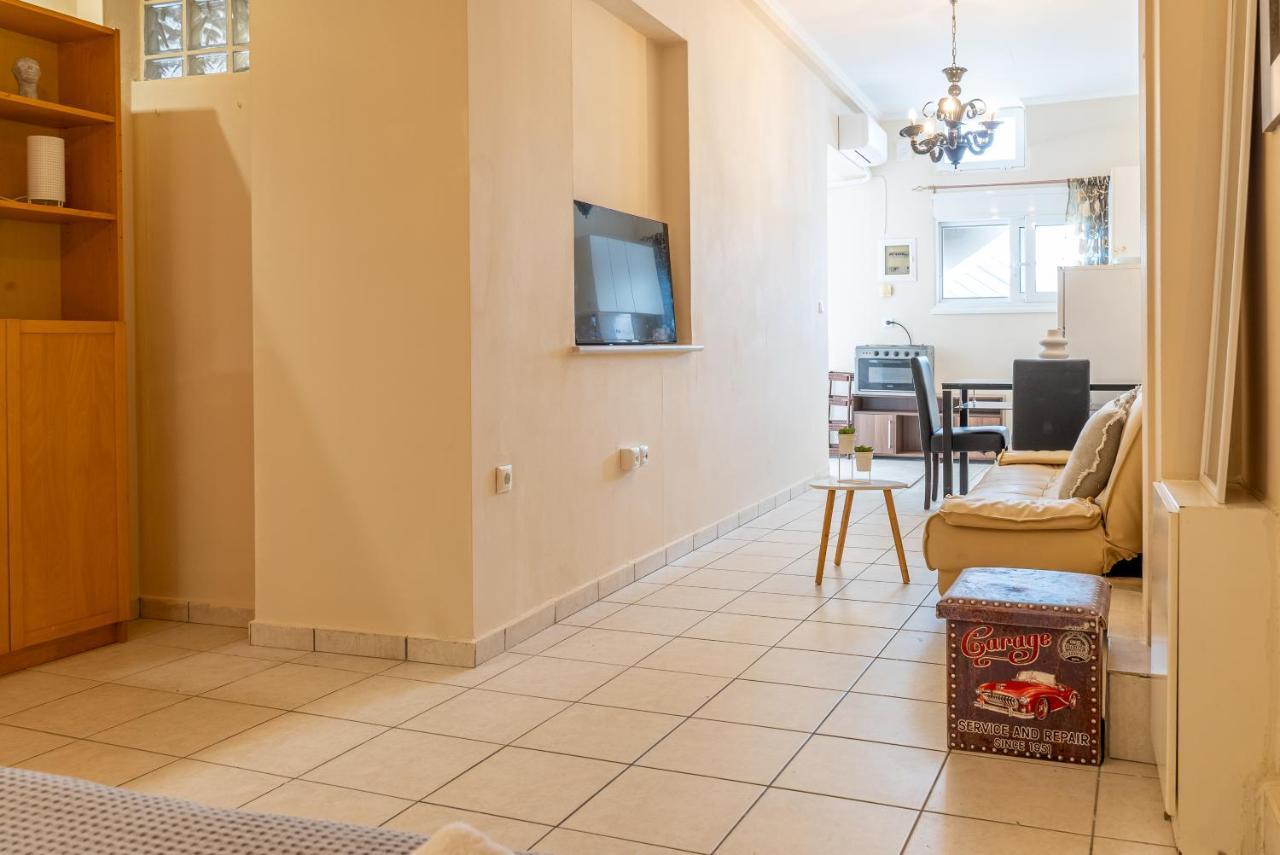 In Calm Apartment *