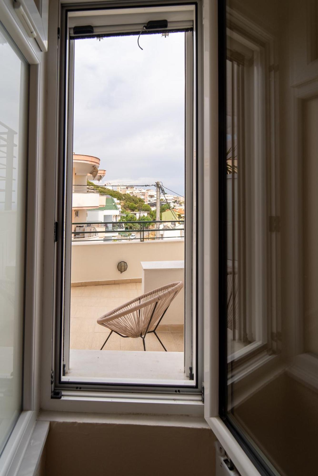 In Calm Apartment *
